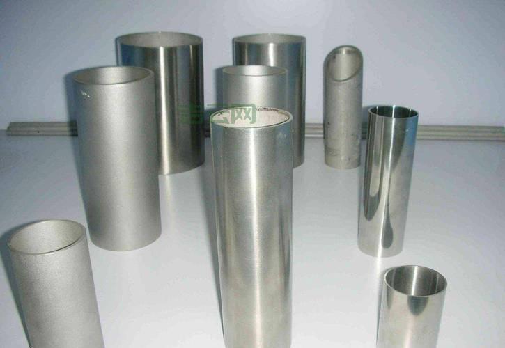 KB123：390铝合金，T6热处理，打造高性能活塞