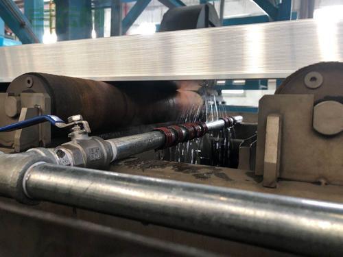 KB123：390铝合金，T6热处理，打造高性能活塞