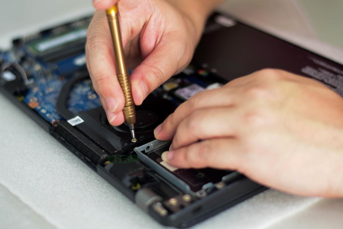 Touchpad Blocker：笔记本打字神器，告别误触烦恼！