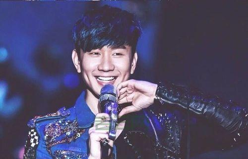 关键词解读：林俊杰与陈妍希的爱情MV全景解析