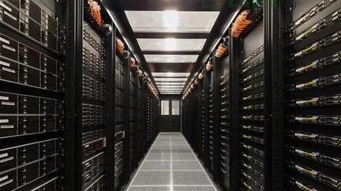 如何规划服务器机房建设？避免常见问题，提升运行稳定性