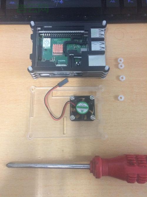 树莓派是什么意思？新手小白一看就懂的入门指南！